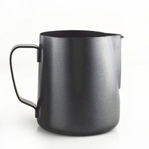 Pot a lait de Couleur (20 oz) 600ml